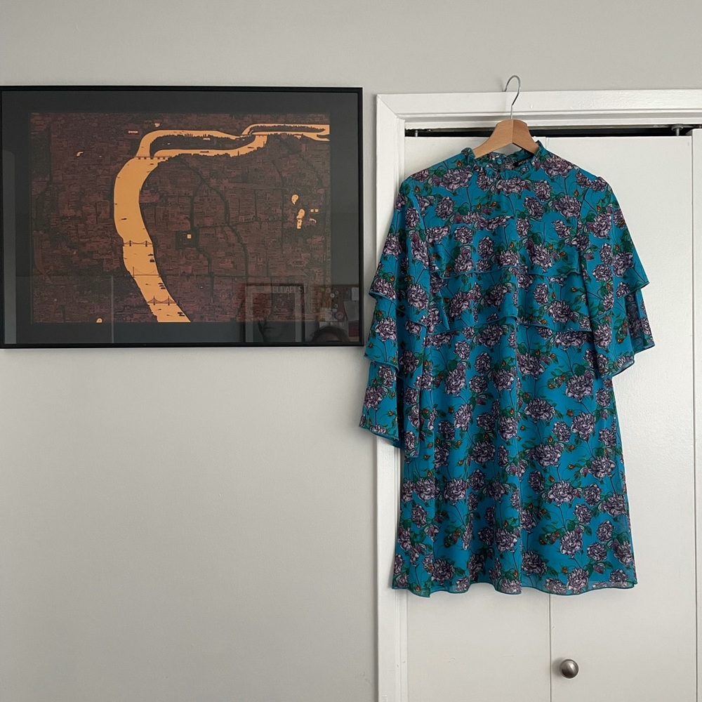 **SOLD** Cute Monki swing floral ruffle smock knee-length dress. Size Small.